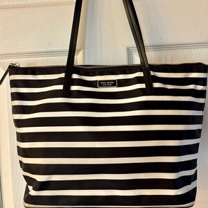 Genuine Kate Spade ♠️ shoulder tote